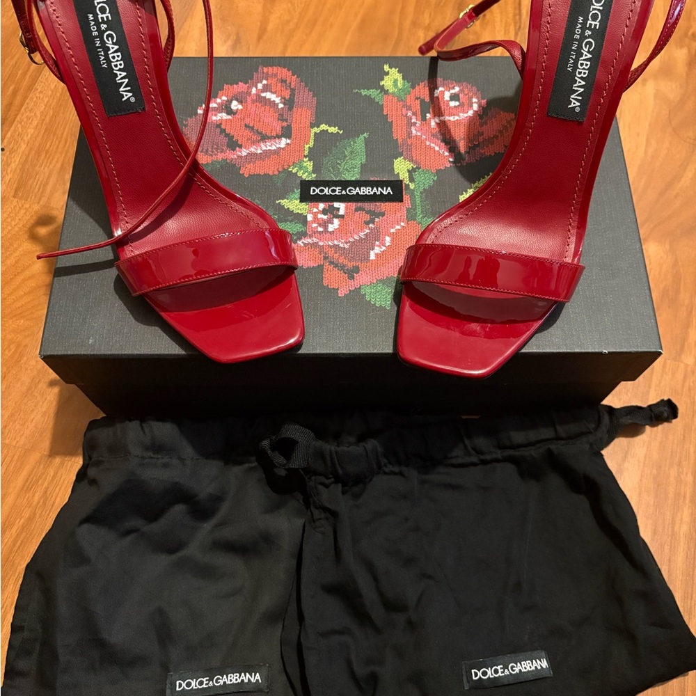 Dolce & Gabbana Red Women's Sandals